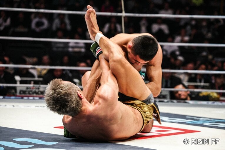 ラジャブアリ・シェイドゥラエフvs.久保優太　©RIZIN FF