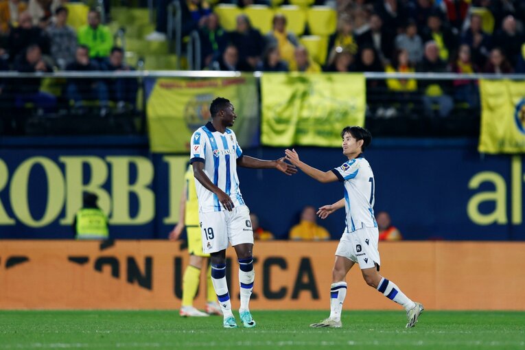 サディクとハイタッチ　©Daisuke Nakashima