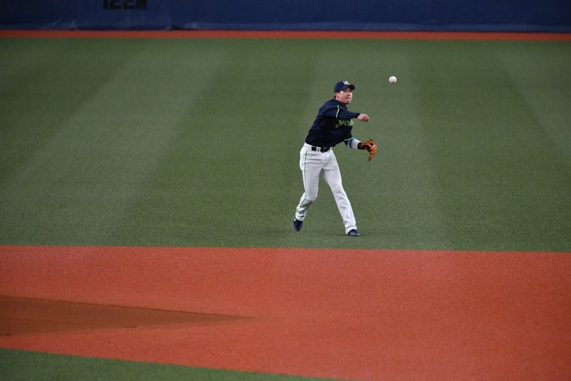 日本シリーズでの山田の守備　©Hideki Sugiyama