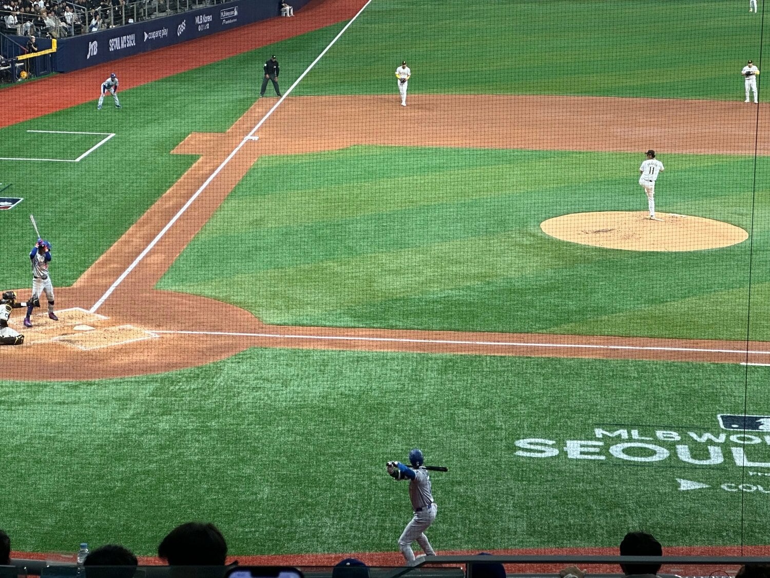 ベッツ(打席)、オータニ(ネクストバッターズサークル)、ダルビッシュの3ショットが撮れた!