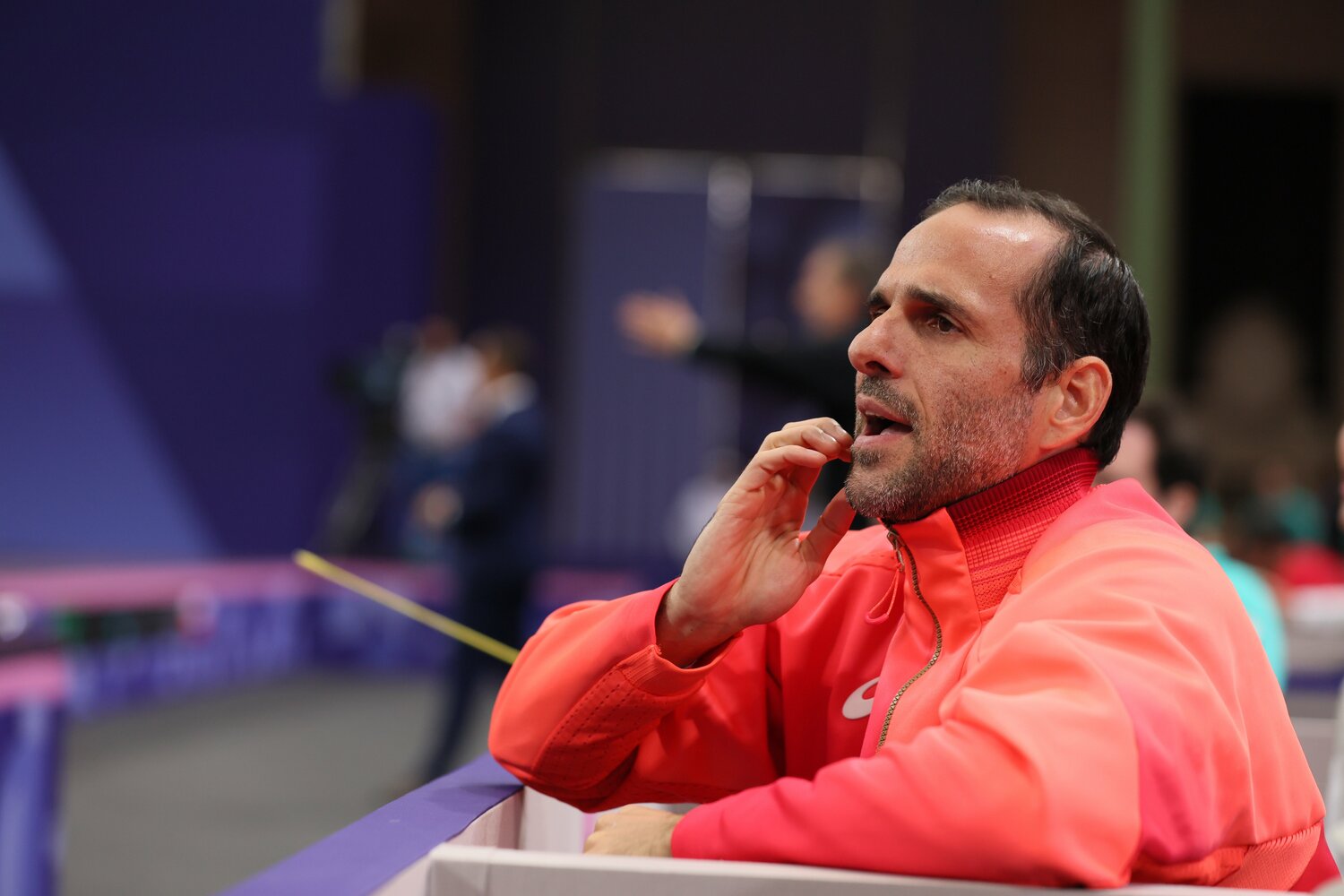 男子フルーレのルぺシューコーチ。好物は横浜家系ラーメンだそうです　©Kaoru Watanabe/JMPA