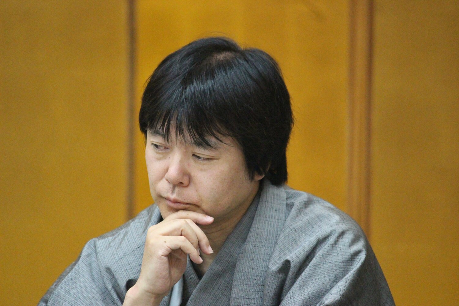 王位戦第1局の立会人を務めた藤井猛九段　©Number Web