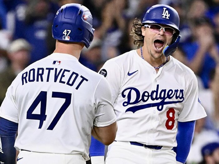 “大一番に強すぎ”お祭り男キケは「ベンチでアイスぺろぺろ」、「戦力外の苦労人→救世主捕手」ロートベットは猫好き…ドジャースは名脇役もステキ＜Number Web＞ photograph by MediaNews Group/Pasadena Star-News via Getty Images