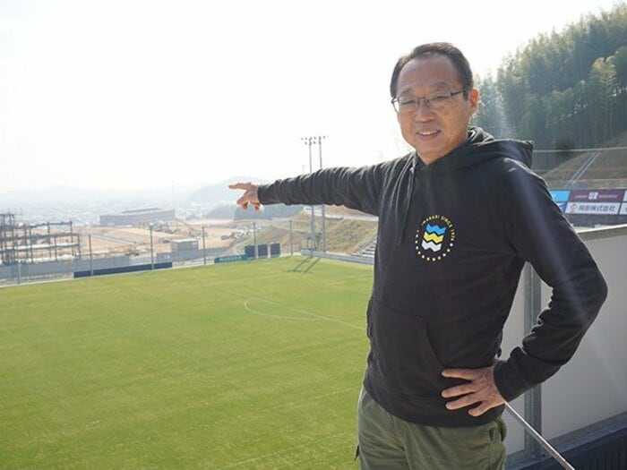 VIPルームで学童保育!? ワイン用ぶどう畑やドッグランまで…FC今治の新スタジアムがスゴい! 岡田武史が明かす衝撃的な構想とは<Number Web> photograph by Toshio Ninomiya
