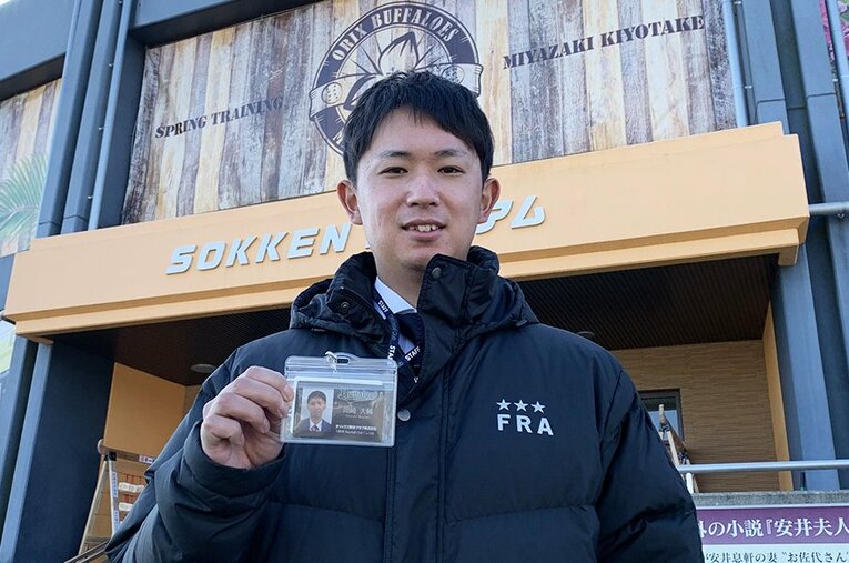 昨シーズン限りで現役を引退し、オリックスのスカウトに転向した岡崎大輔（23歳） ／ photograph by Noriko Yonemushi