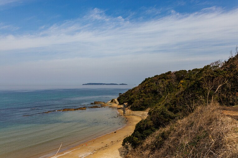 「三笘警察のみなさん、すみません…」日本代表三笘薫26歳の“ナゾの聖地”駅…西鉄の三苫駅には何がある？「思わぬ絶景にビックリした話」(13)