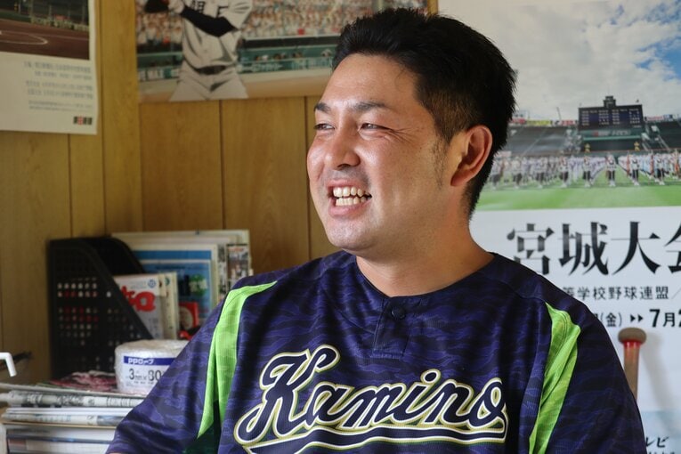 加美農業・佐伯監督のもとを訪れた　©Yuki Kashimoto