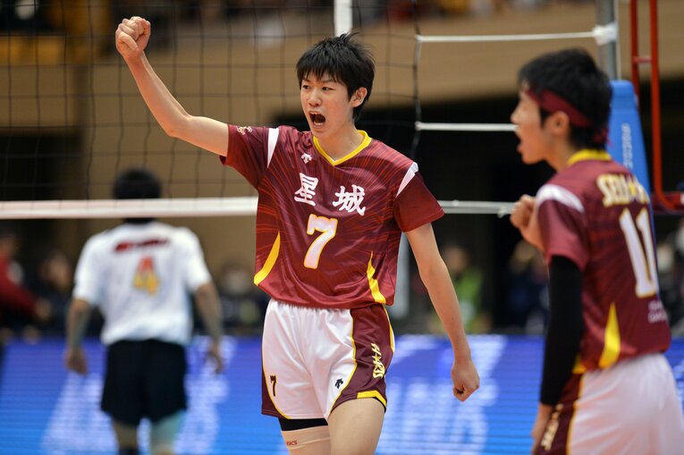 星城高校2年で高校3冠を成し遂げた石川祐希（2013年1月）©︎Jun Tsukida/AFLO SPORT