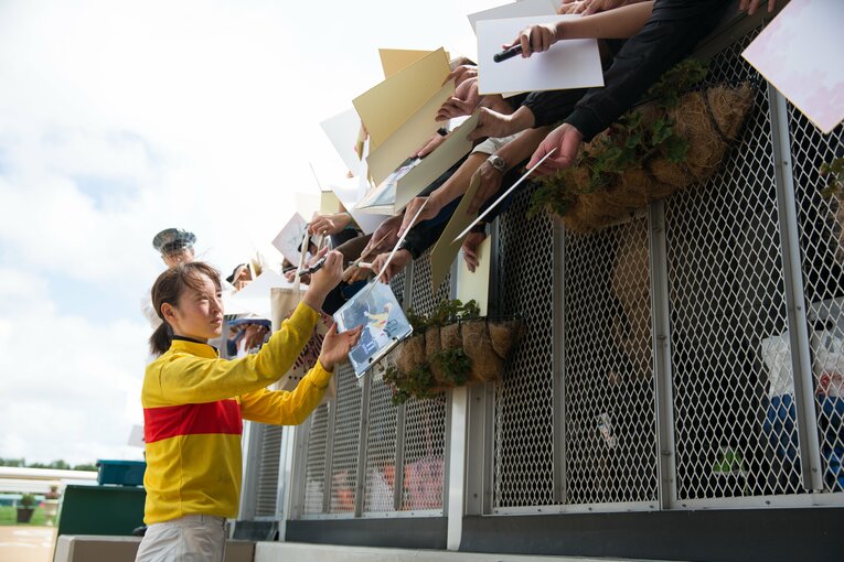 女性騎手のパイオニア的存在だった藤田菜七子　©Getty Images