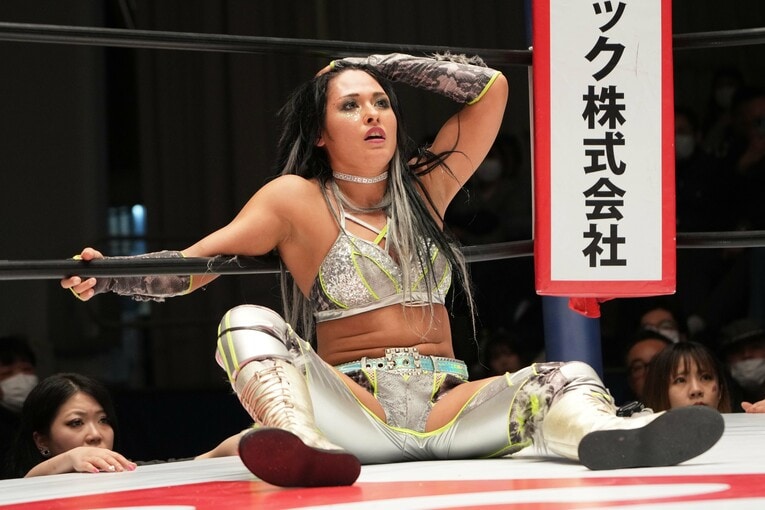 無冠となったジュリア　©Essei Hara