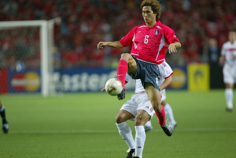 韓国代表でも活躍したユ・サンチョル（写真は2002年W杯、トルコとの3位決定戦）　（C）JMPA