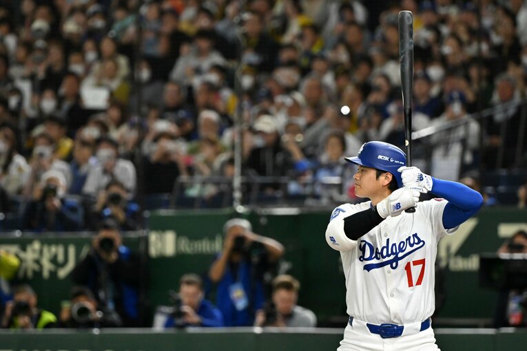 阪神との練習試合で打席に立つ大谷翔平　©︎Getty Images
