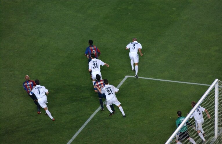 かつてのクラシコの様子　©Sports Graphic Number