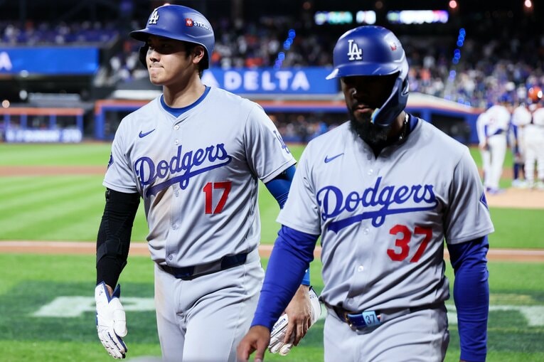 大谷とテオスカー・ヘルナンデス　©Getty Images