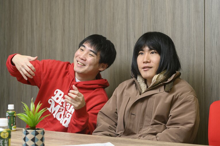 結成14年でM-1決勝初出場となったランジャタイ。国崎和也（ボケ担当、左）と伊藤幸司（ツッコミ担当）。サンドウィッチマンらと同じグレープカンパニー所属