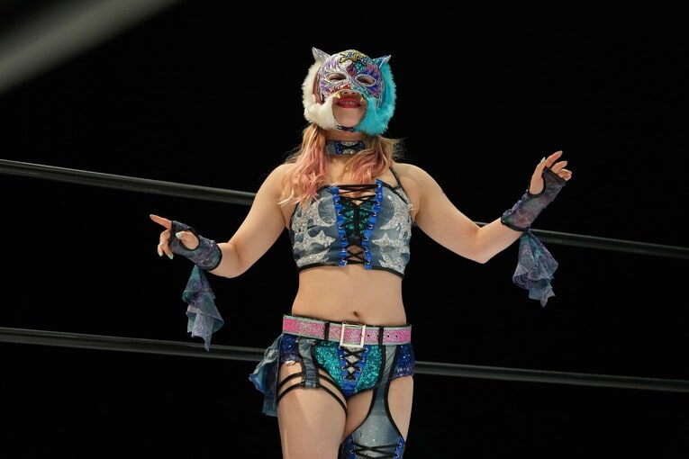 余裕を見せるスターライト・キッド　©Essei Hara