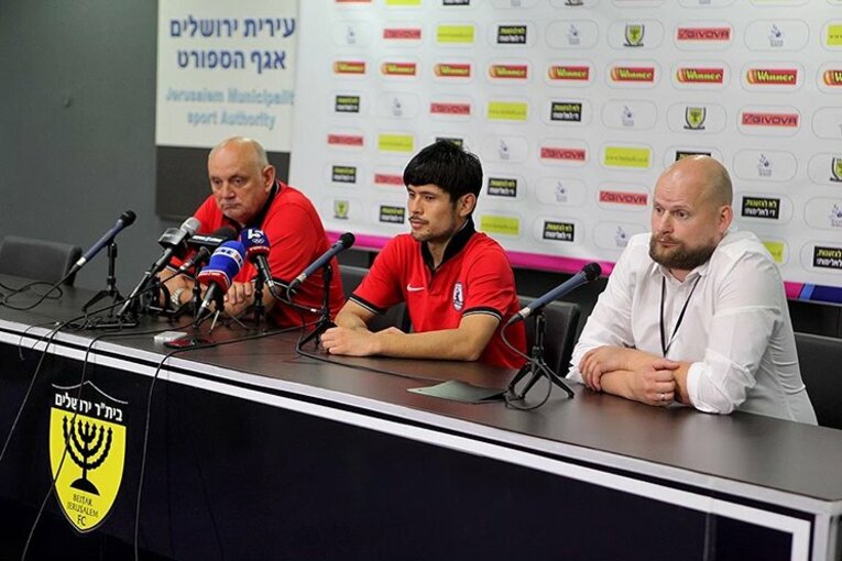 ラトビア1部コーチ中野遼太郎の見解。成功する日本人選手の共通点って？(4)