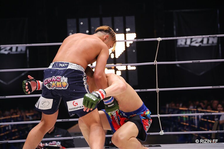 『RIZIN.42』YA-MAN vs 三浦孝太　©RIZIN FF