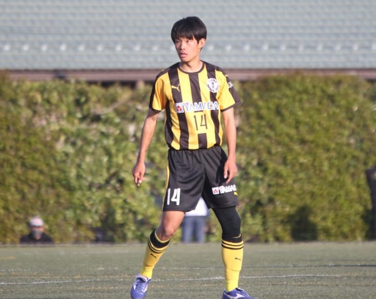 前橋育英MF徳永涼　©︎Takahito Ando