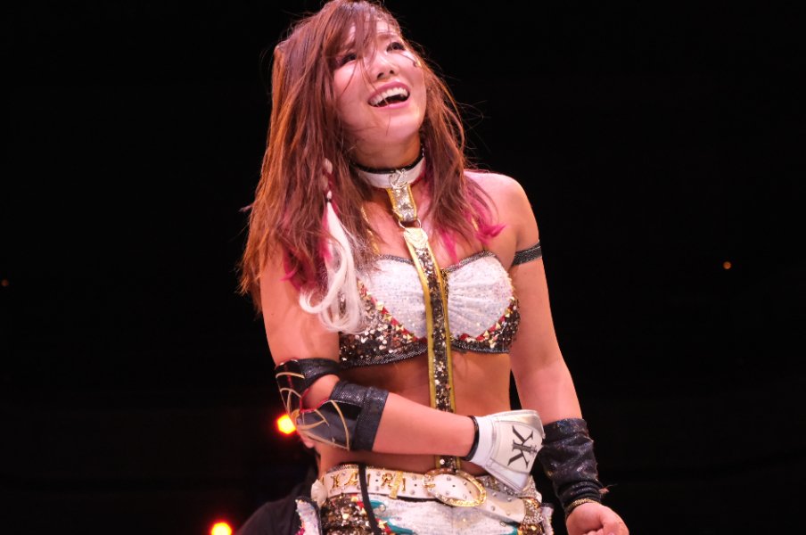 大物だけど“ド天然”…KAIRIはスターダム復帰リングでいかに観客を熱狂させたか?「ほーちゃんはスーパースターになっても変わらない」<Number Web> photograph by Norihiro Hashimoto
