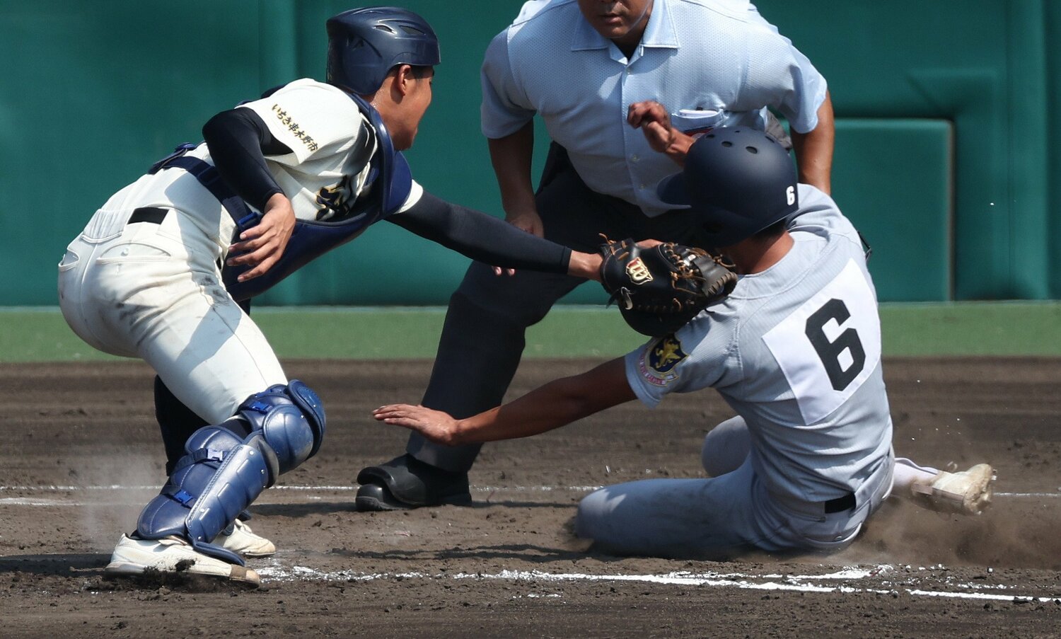 3回、仙台育英のスクイズがこの試合の決勝点となった　©JIJI PRESS