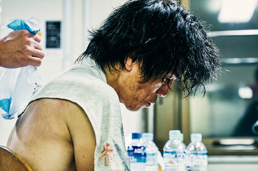 100戦目を迎えた立嶋篤史。瀕死のカリスマの魂が向かう先。＜Number Web＞ photograph by Makoto Kushima