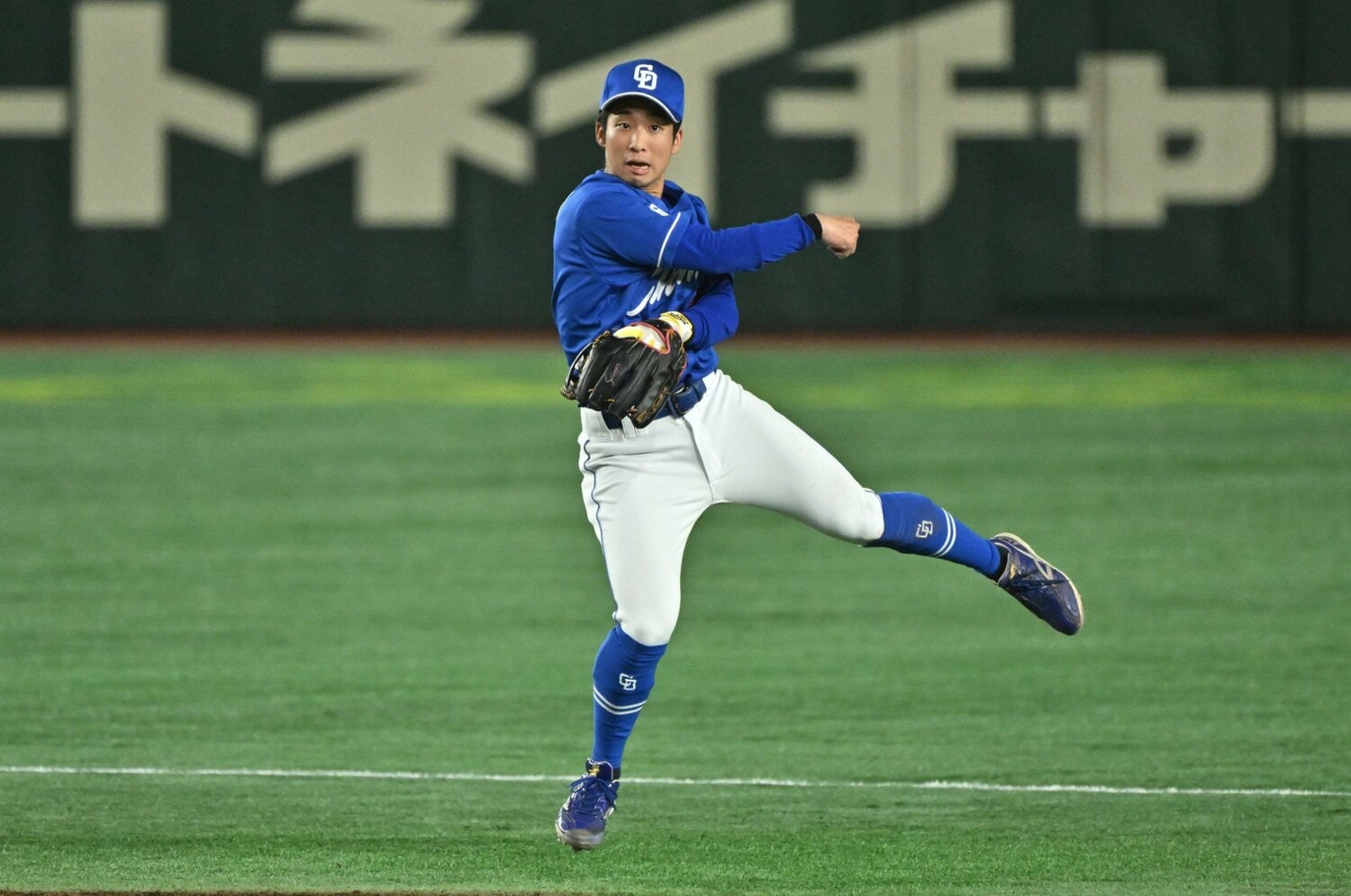 亜大ではショートを守っていた田中は現在、セカンド起用がほとんど　©Hideki Sugiyama