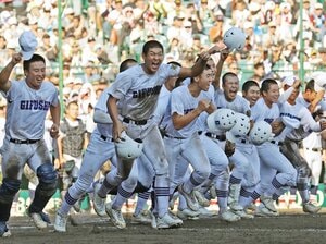 公立高野球部の悲鳴「野球用品が高くなりすぎ…」「公立は年間予算が15万円だけ」練習球（7000円）しか買えない学校も…甲子園、公立校減少のウラで