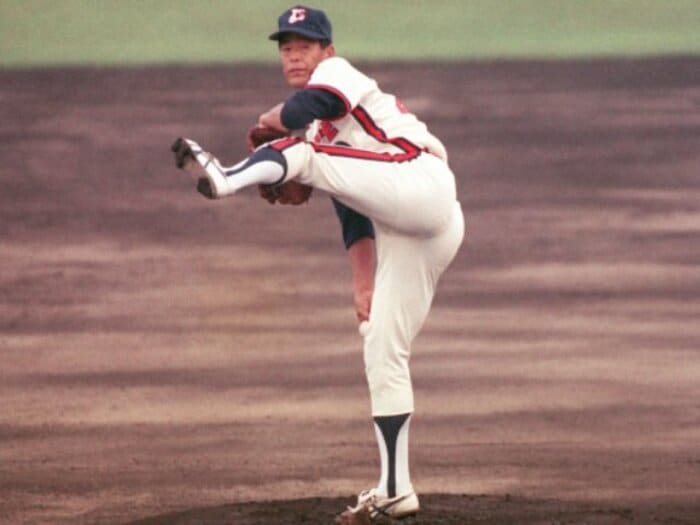 「絶望も挫折もありました」鬼のマサカリ・村田兆治が泣いた“引退スピーチ”…40歳で10勝「まだやれる」の声もなぜ引退を決断したか?<Number Web> photograph by JIJI PRESS