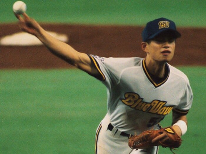 急造投手と観客の喝采。～イチロー初登板への期待の眼～＜Number Web＞ photograph by Kyodo News