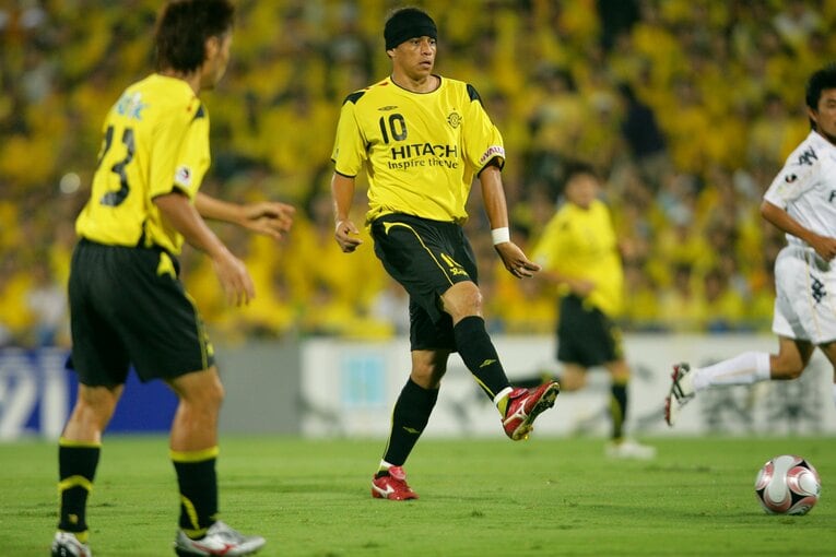 多くのサポーターを魅了したフランサ。Jリーグ史に残る助っ人ストライカーだ　©︎J.LEAGUE