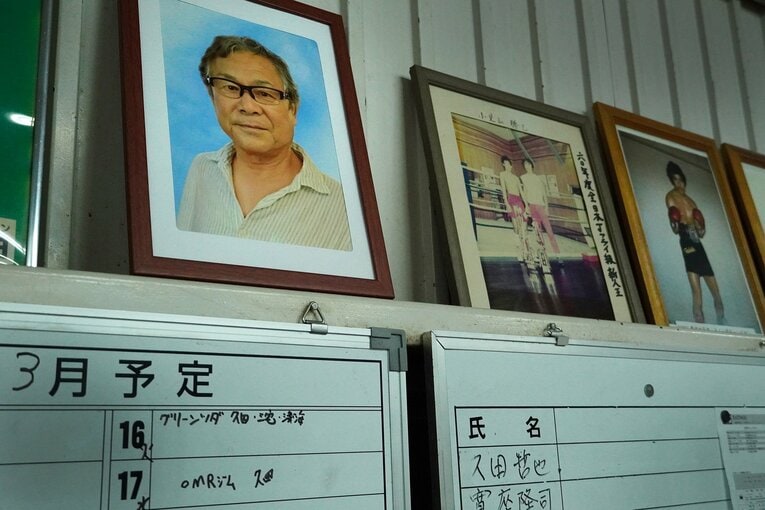 昨年末に亡くなった先代の原田実雄会長が見守ってくれている　(C)Kensuke Serizawa