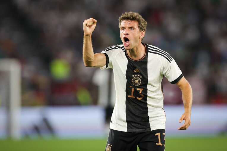 闘志あふれる姿でドイツ優勝にも貢献してきたベテラン、ミュラー　©DPA/JIJI PRESS