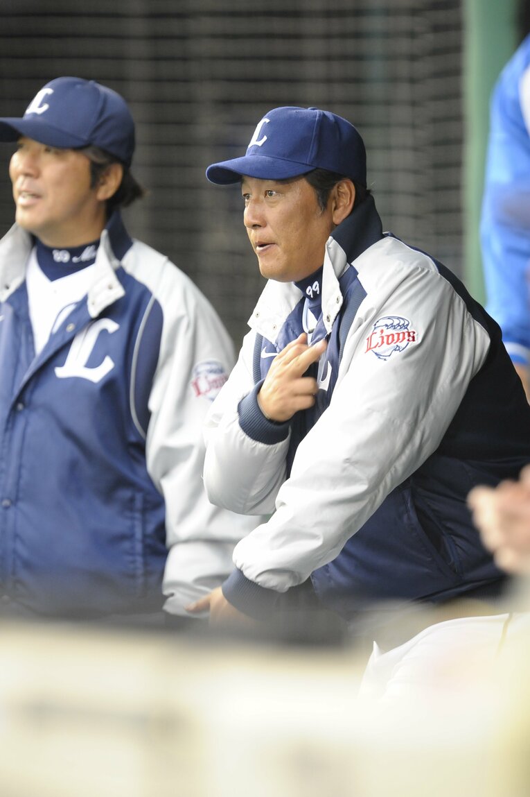 「サンペイ、三振してもいいからさ」“おかわりくん”ブレイク前夜の西武・中村剛也を救った言葉《祝・史上14人目の450本塁打》(42)