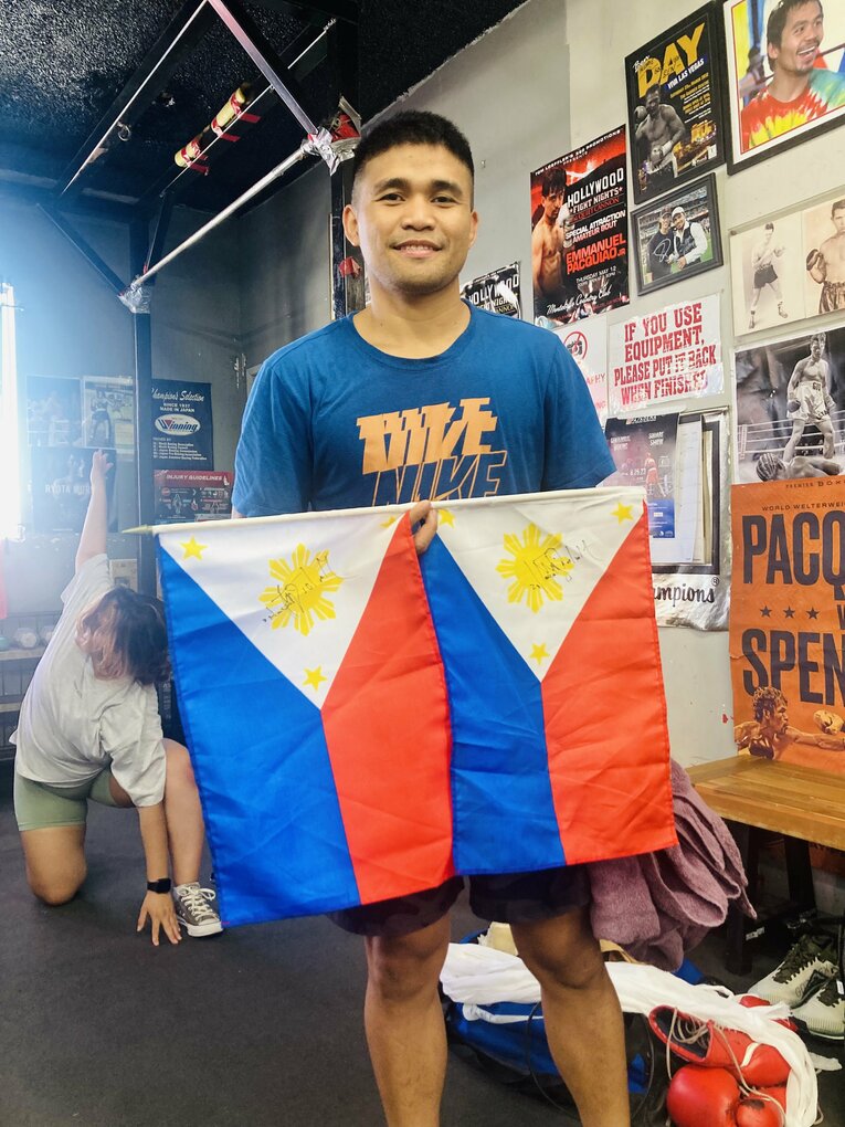 母国フィリピンのためにも勝利を誓うタパレス　（筆者撮影）