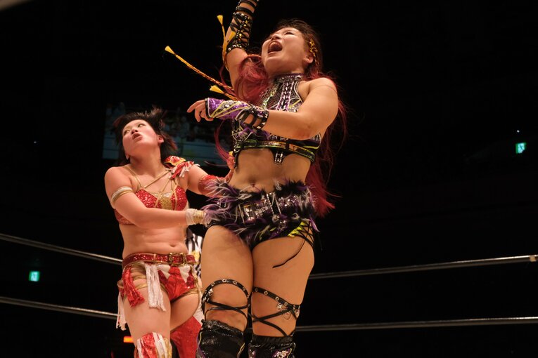 「日本スタイルも出し切った」イヨ・スカイが“WWEでは使えない大技”を…林下詩美が女子プロレス新団体で叶えた夢「今日は紫雷イオが見れた」(63)