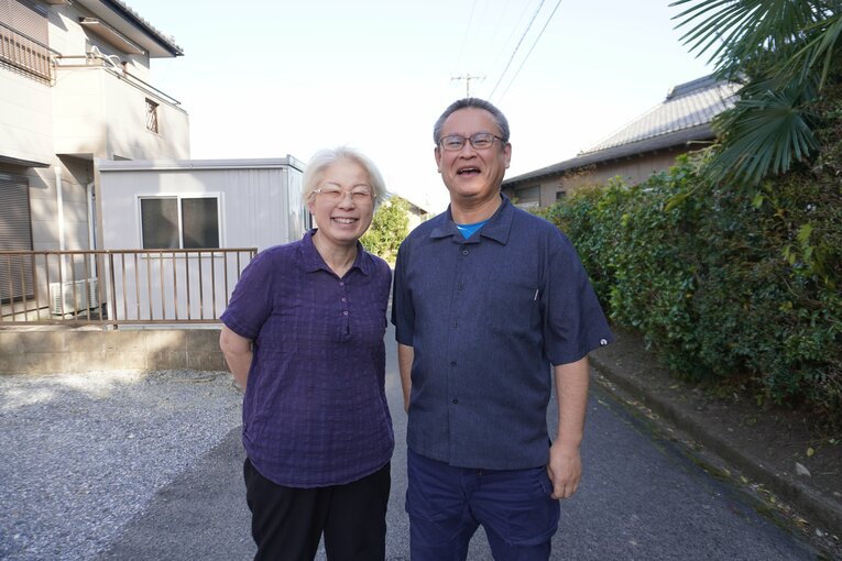 取材に応じてくれた父・徳美さんと母・美保さん