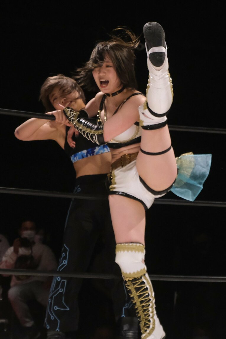 サイコロで勝敗が決まる？ 人気団体が “脱プロレス”で見せる女優たちのチャレンジとは…エース青野未来「エンタメだけど闘いがある」(57)