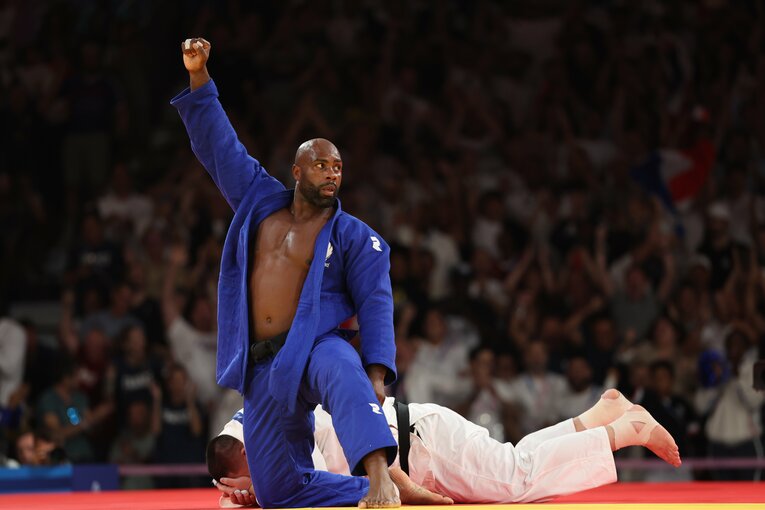 混合団体戦、斉藤立はリネールに敗れる　©Tetsuya Higashikawa/JMPA