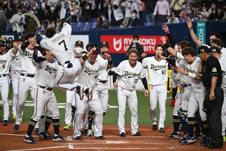 日本シリーズ第5戦、サヨナラホームランの瞬間　©︎Naoya Sanuki