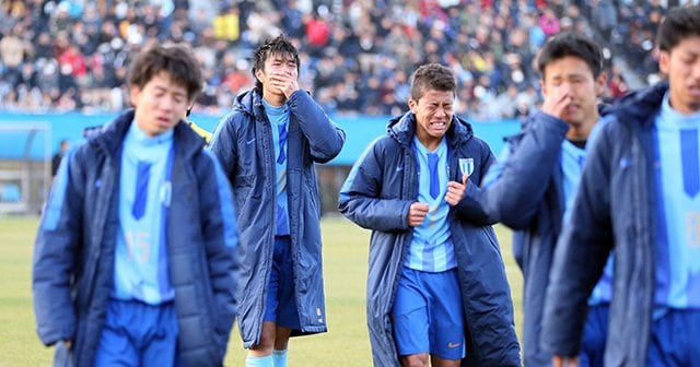 桐光学園　サッカー部　紺、蛍光黄色　ネックウォーマー 断じて「悲劇のヒーロー」ではない！桐光・小川航基、“本気”の才能とは