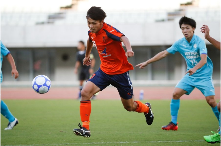 法政大学時代の上田©AFLO