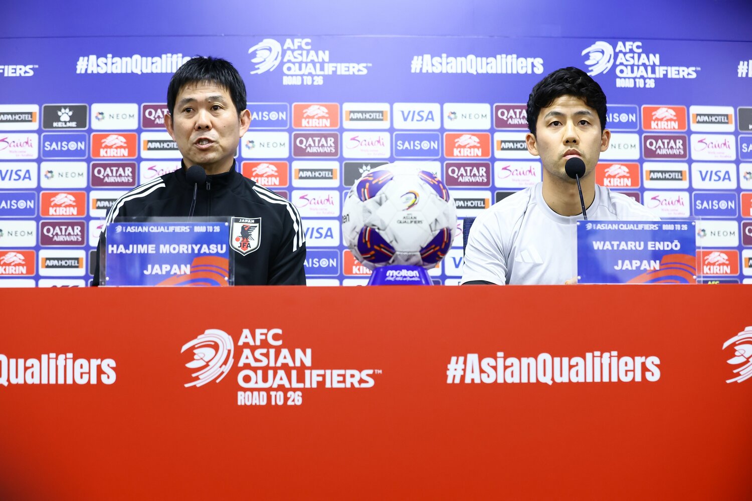 2025年6月9日、W杯アジア最終予選インドネシア戦の前日会見。この夜、森保監督は遠藤の部屋を訪ねた ©︎JFA/AFLO