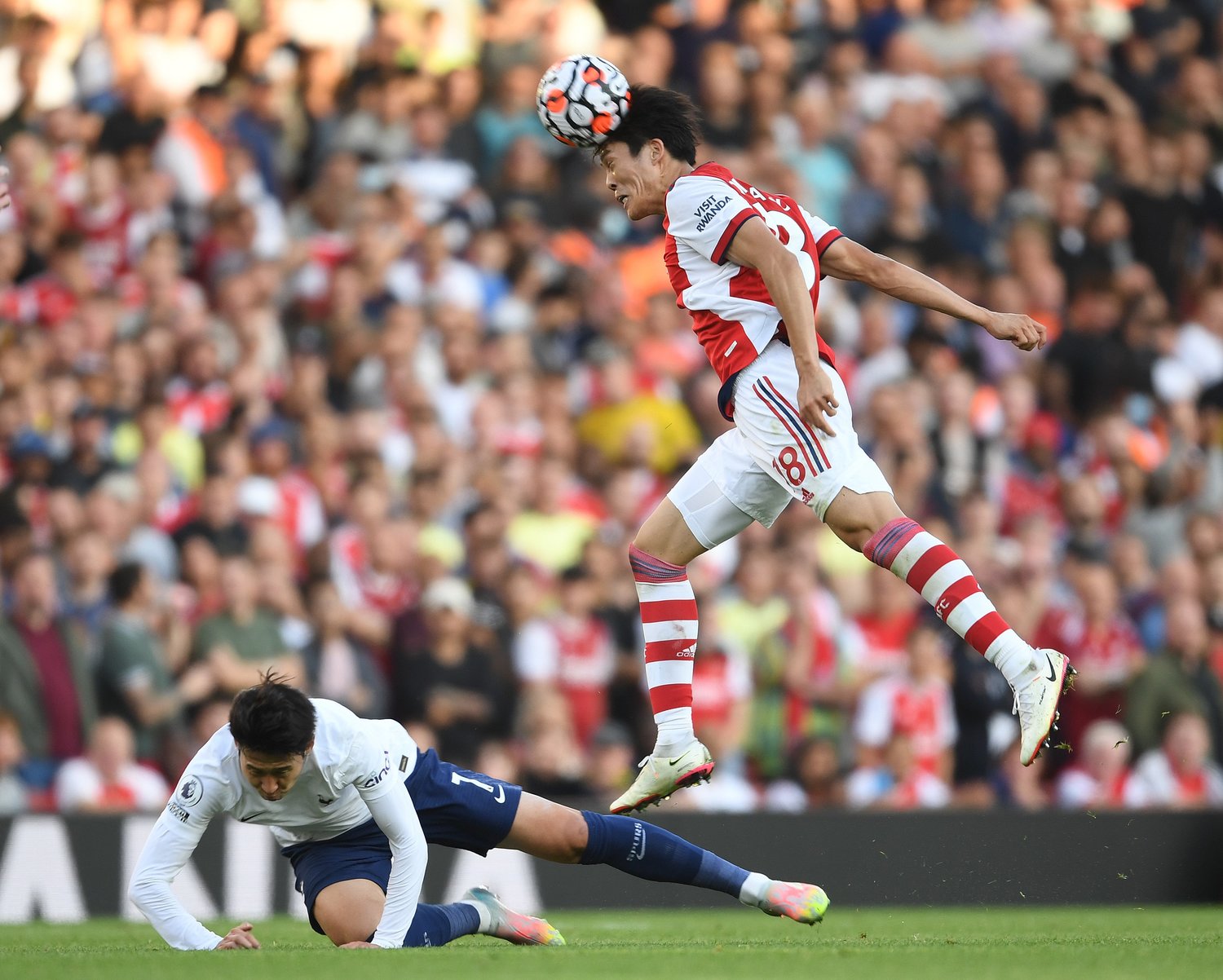 ソン・フンミンとのマッチアップ　©Getty Images