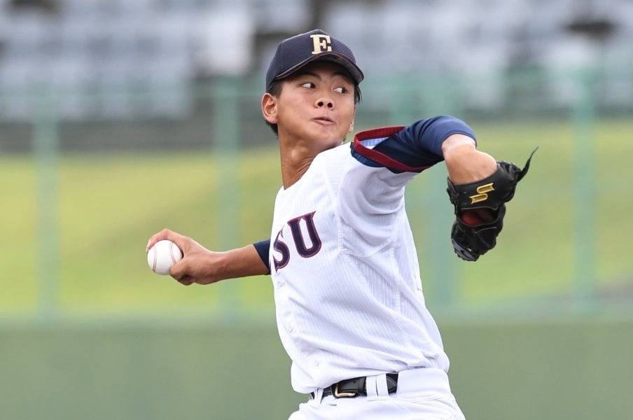 プロ全12球団が視察した18歳「夏まで高卒プロ志望」が一転…“異例決断”「超有望ドラフト候補はなぜ志望届出さなかった？」監督が明かすウラ側＜Number Web＞ photograph by Kota Inoue