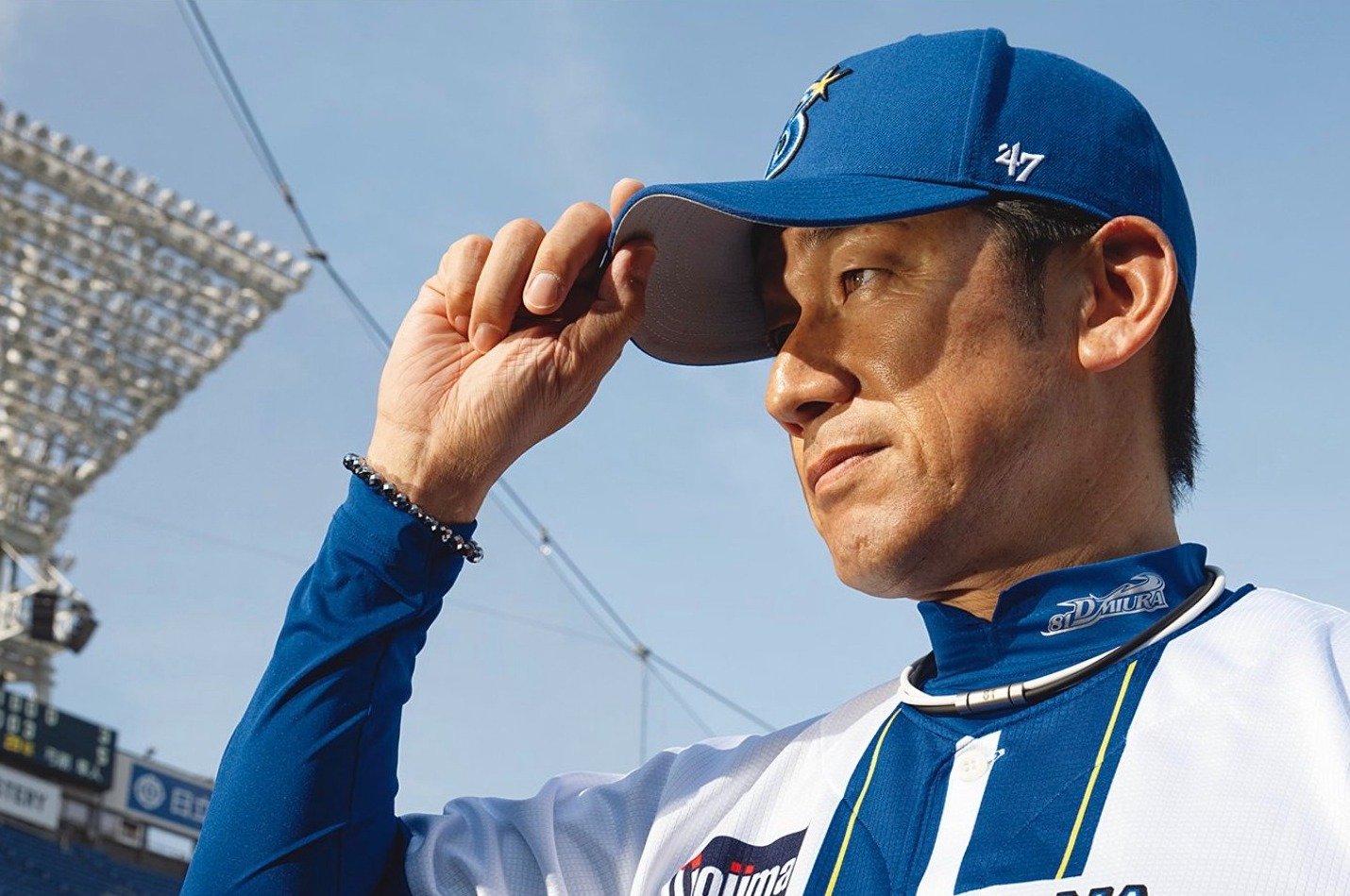 「ベイスターズは逆境になぜ強いのか」DeNA三浦大輔監督が明かす“逆境に打ち勝つマインド”「ナニクソ、なめられてたまるかって」<Number Web> photograph by Naoya Sanuki
