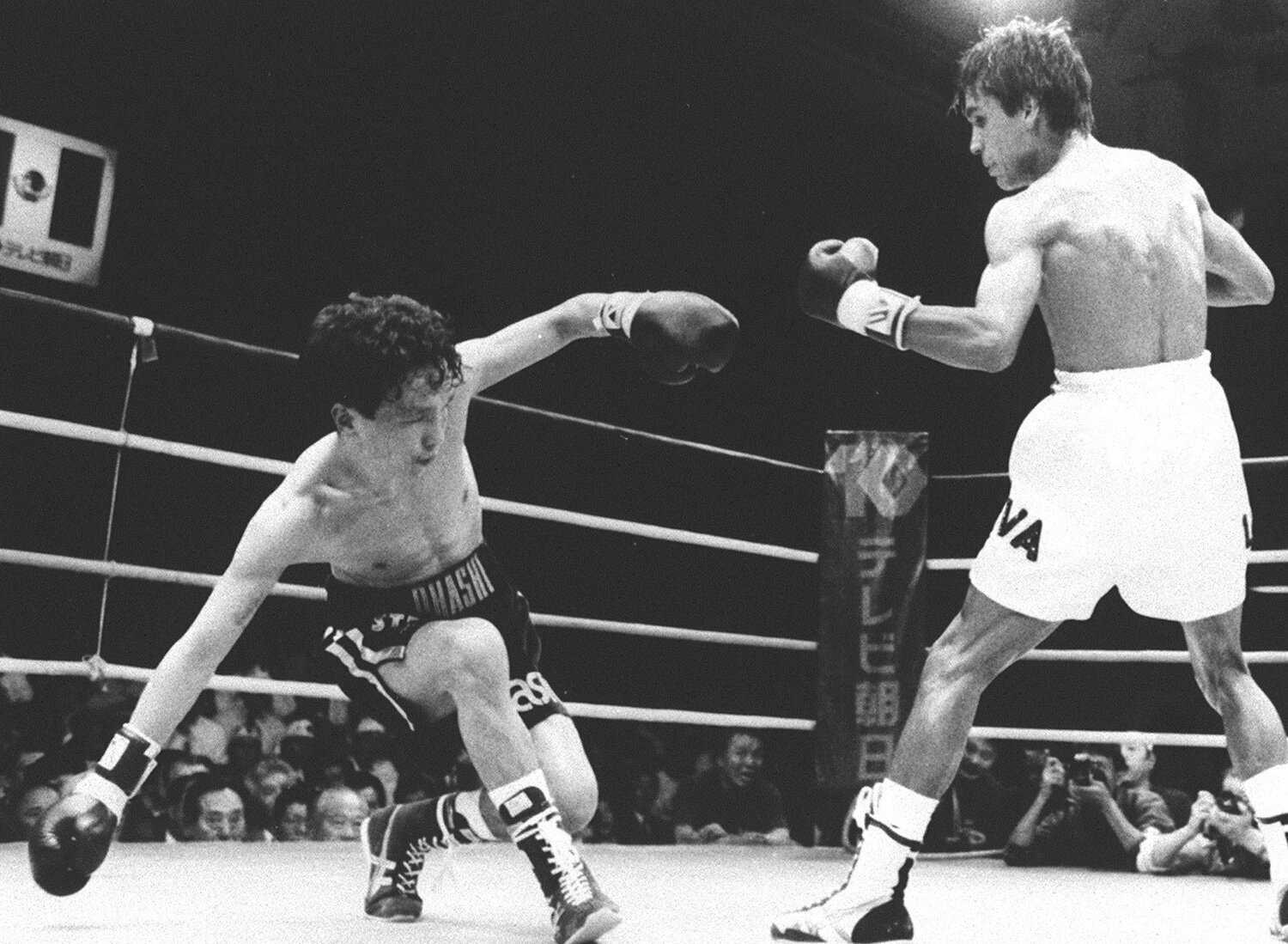 1990年10月、大橋秀行はリカルド・ロペスに敗れて王座を失った　©KYODO