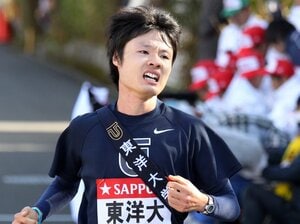 青学大・黒田朝日の衝撃で思い出す…「走る前から白旗」「あれは“神”」箱根駅伝5区で伝説の“16人抜き”柏原竜二の異次元「神に抜かれた男たち」の追憶