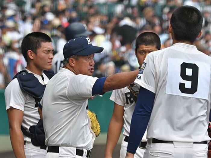 強打・履正社が最後に見せた緻密さ。奥川恭伸を崩した「大事なバント」。＜Number Web＞ photograph by Hideki Sugiyama