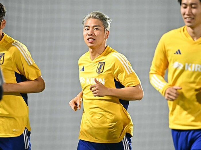 非公開練習でも痛烈に伝わる“W杯・不安視された選手”の覚悟…浅野拓磨「自分がケガ人だとは」、冨安健洋も三笘薫も「間に合う」＜Number Web＞ photograph by Takuya Kaneko/JMPA